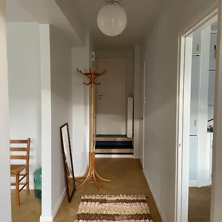 Alvar Aalto Design Aptm With Own Yard, Next To Airport And Flamingo And Jumbo Apartment